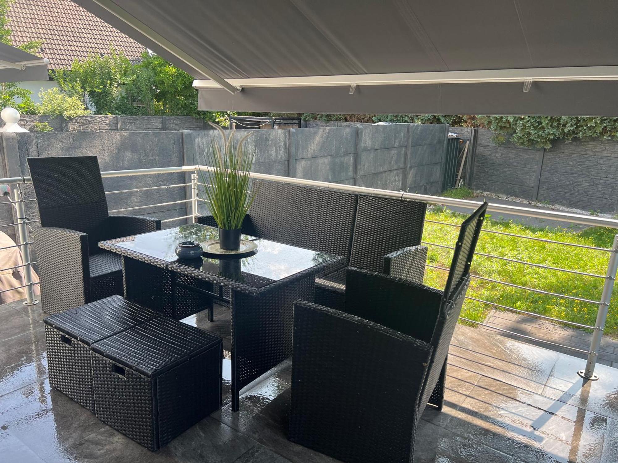 Appartement Luxus-doppelhaushaelfte Im Ruhigen Blumenviertel Berlijn